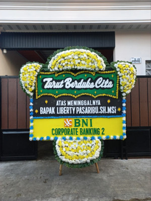 Papan Bunga Duka di Selakau Timur